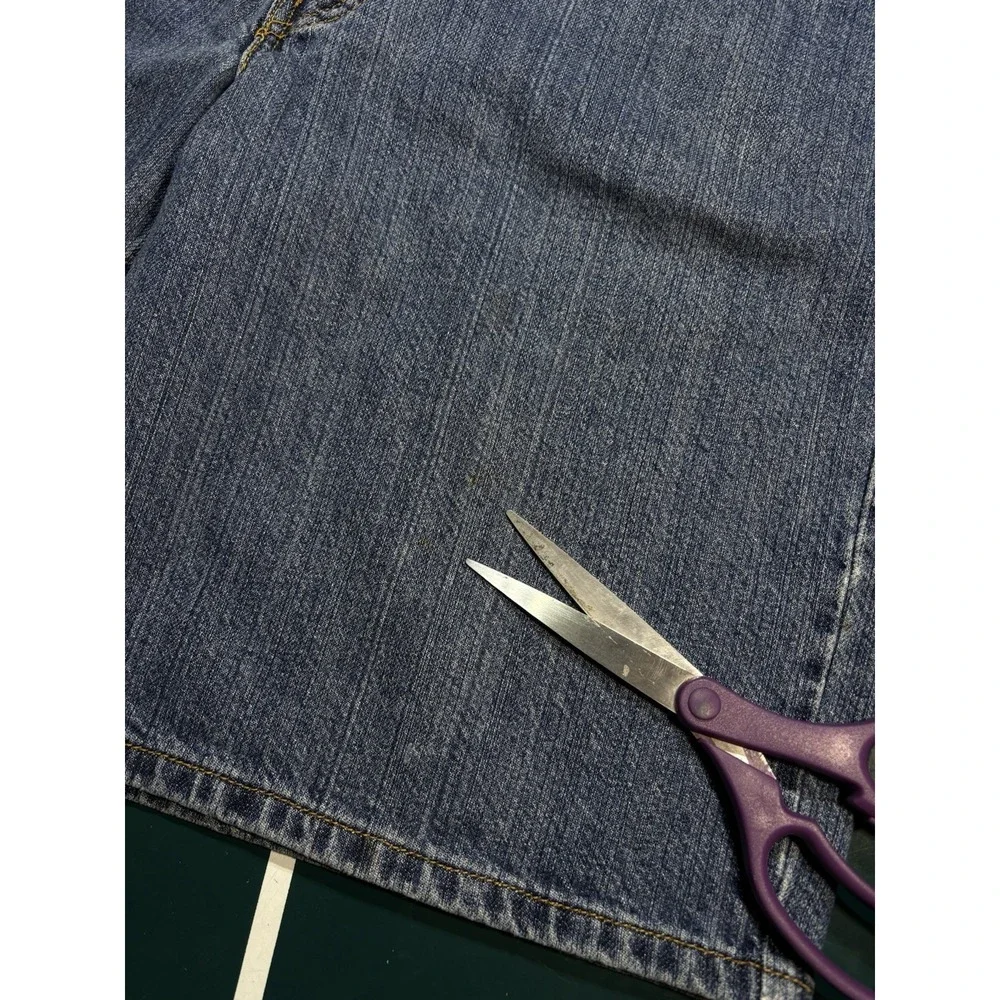 Vintage Levi's 550 Relaxed Fit Jean Shorts Men's 34 Dark Wash‎ Denim 10